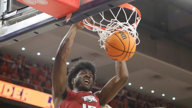010723-Mikhel Mitchell-Auburn-john reed